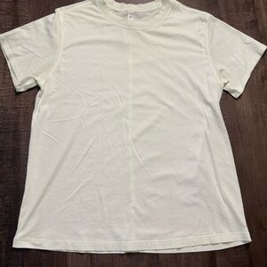 Lululemon short sleeve t-shirt! NWOT